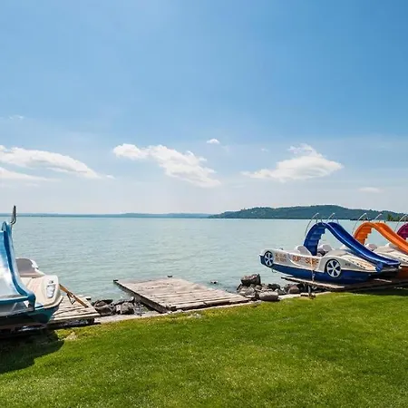 Fuered Luxury With Private Pool Дом отдыха Балатонфюред